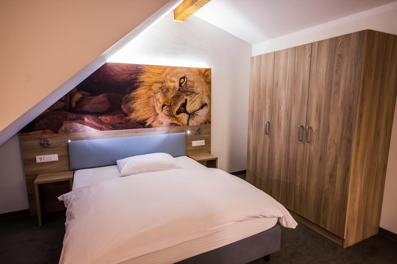 Hotel7Continents Neutraubling Exterior foto